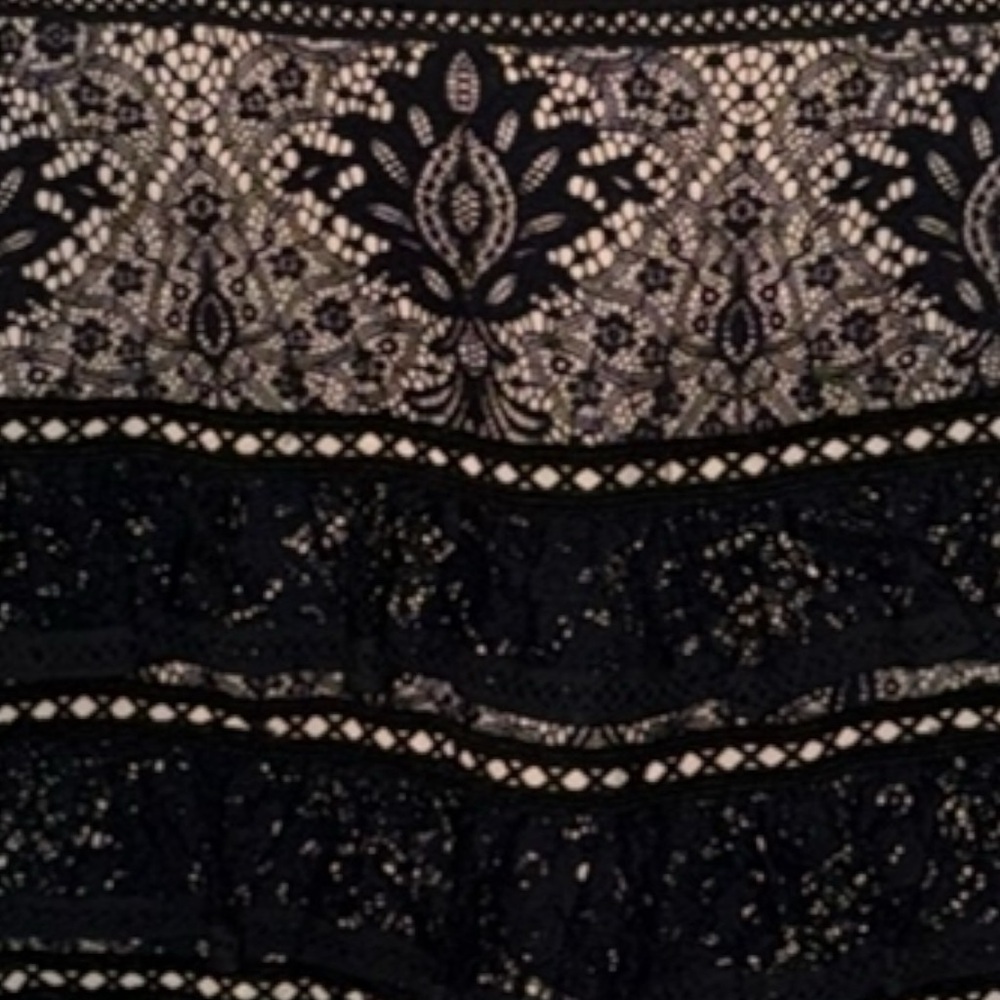 Alice + Olivia Jolie Lace dress US 4 - Picture 9 of 10